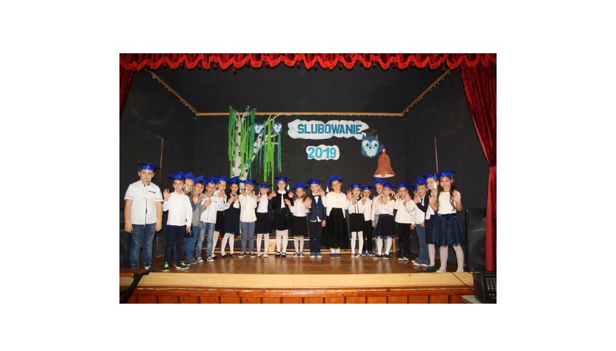 ślubowanie - ślubuję być dobrym polakiem - pasowanie na ucznia 2