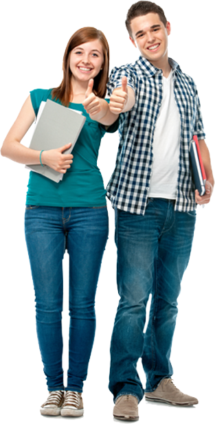 Dwóch uśmiechających się uczniów.